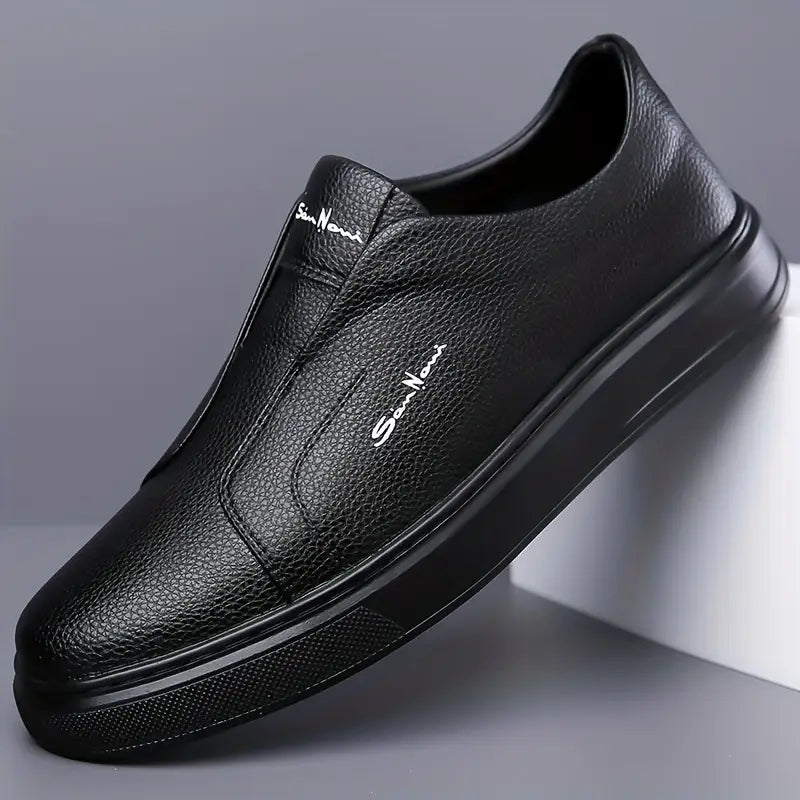 SHORELINE SNEAKERS