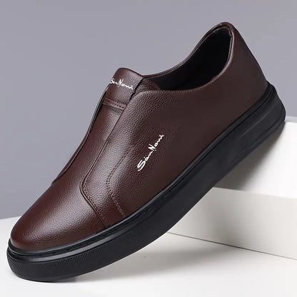 SHORELINE SNEAKERS