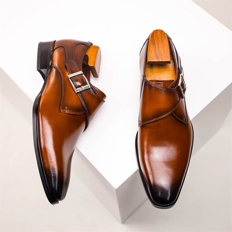 CARLO VESPUCCI LEATHER SHOES