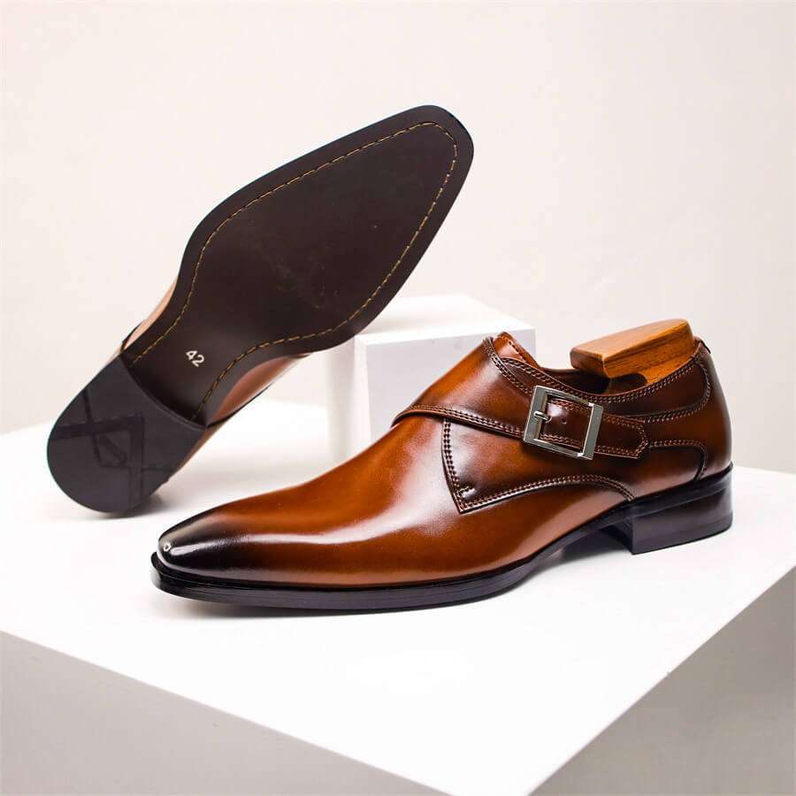 CARLO VESPUCCI LEATHER SHOES