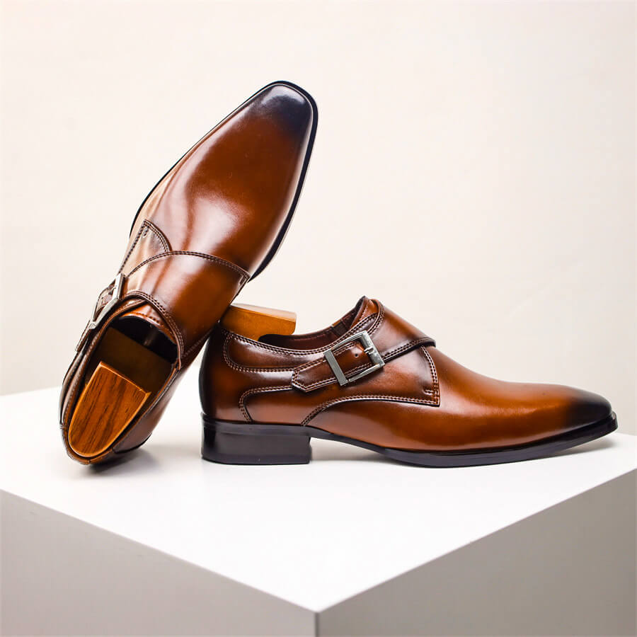 CARLO VESPUCCI LEATHER SHOES
