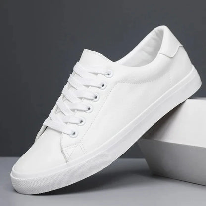 TITAN THICK-FORM SNEAKER