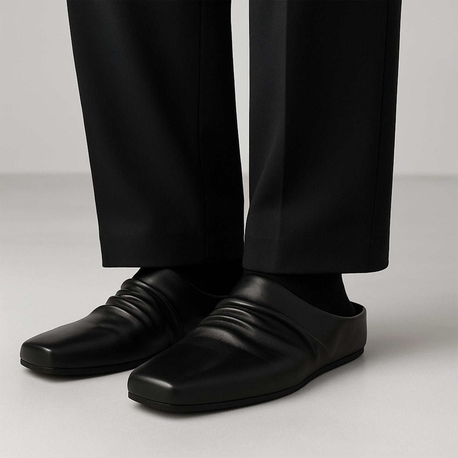 DRAPED LEATHER LOAFER