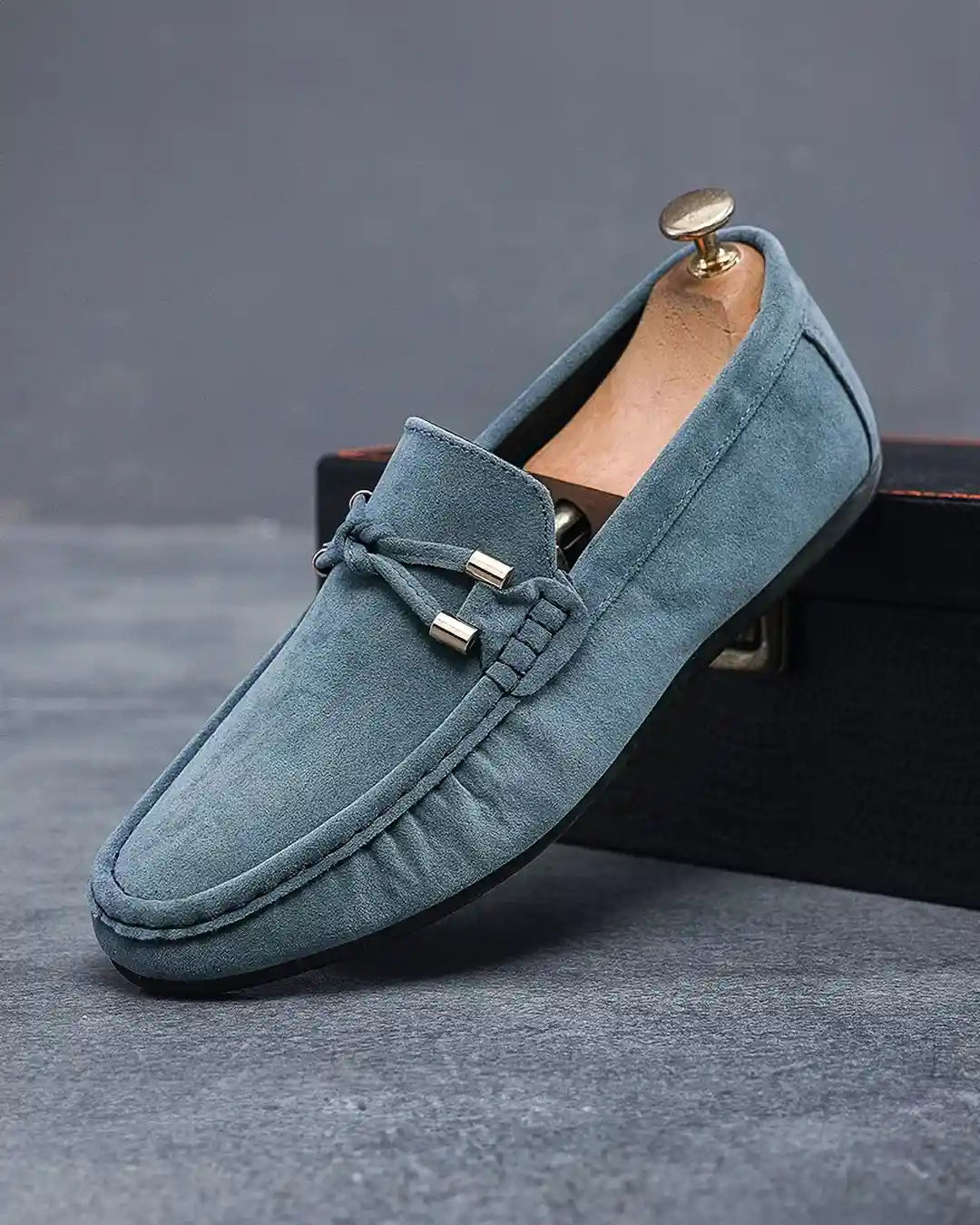 BARNSBURY SUEDE DRIVER