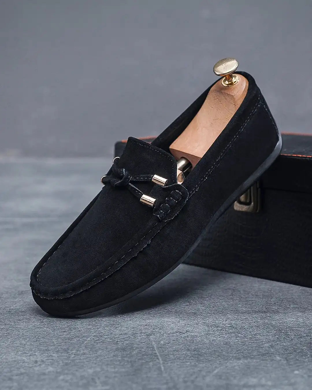BARNSBURY SUEDE DRIVER